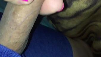 Amateur Girlfriend Gives Foot Massage With Foot Fetish Twist